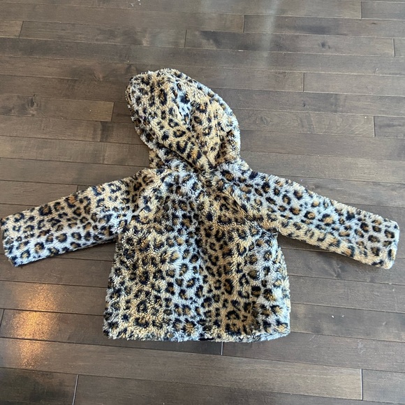 Adorable Leopard Print Coat 2T - Picture 2 of 7